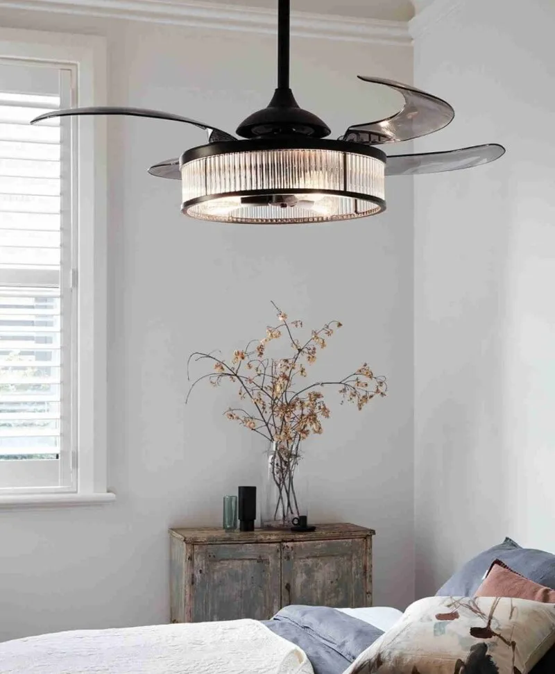 Quạt trần dấu cánh giúp tiết kiệm điện năng cho hộ gia đình