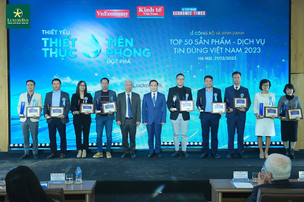 LUXURYFAN LẦN THỨ 4 ĐƯỢC VINH DANH TRONG TOP 50 SẢN PHẨM – DỊCH VỤ TIN DÙNG VN 2023