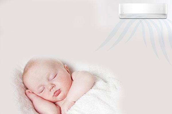 Trẻ bị sốt có nên nằm điều hòa không? Lưu ý cần phải biết