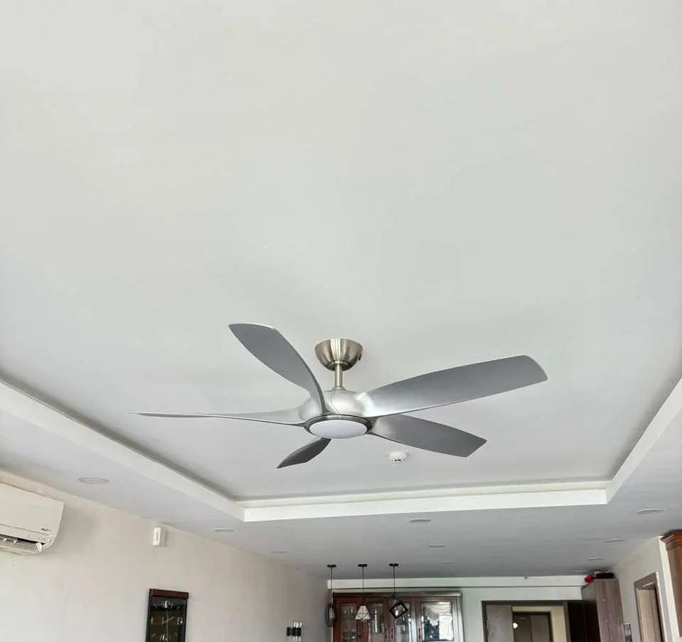 Quạt trần hiện đại LuxAire Melody II