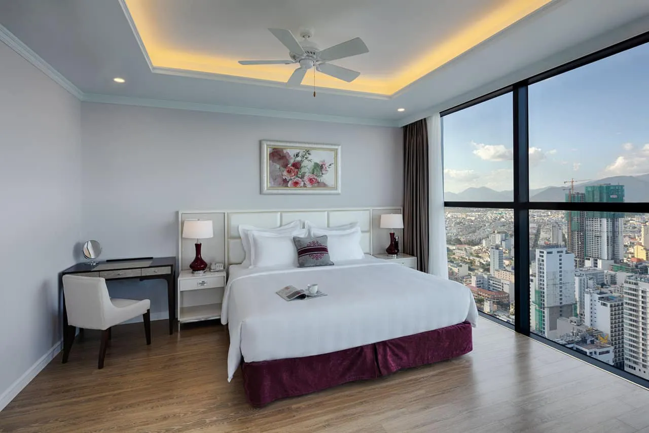 Thiết kế đồng điệu với nội thất, chiếc quạt trần hiện diện như một phần của nghệ thuật sống tinh tế