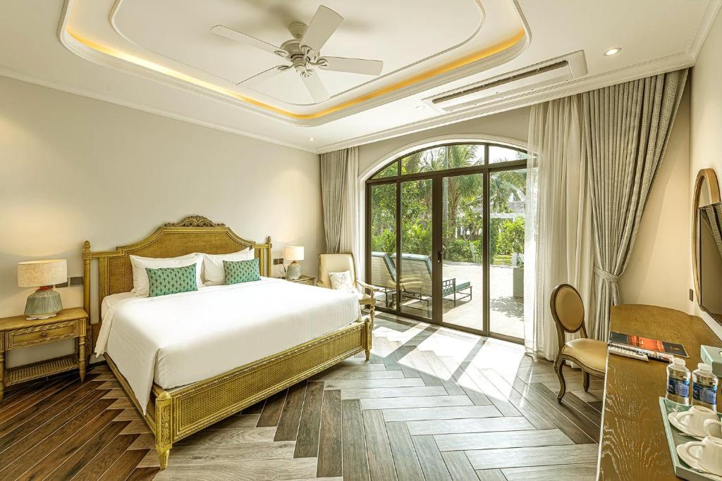 Hunter Maribel màu trắng thanh lịch, phong cách đương đại