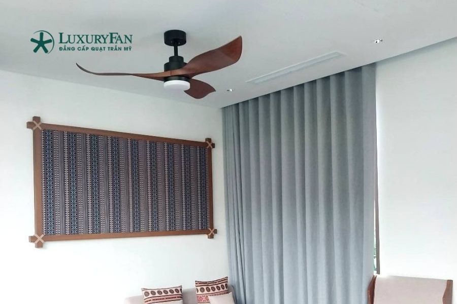quạt trần 3 cánh có đèn là khả năng vận hành êm, ít rung và ít tiếng ồn