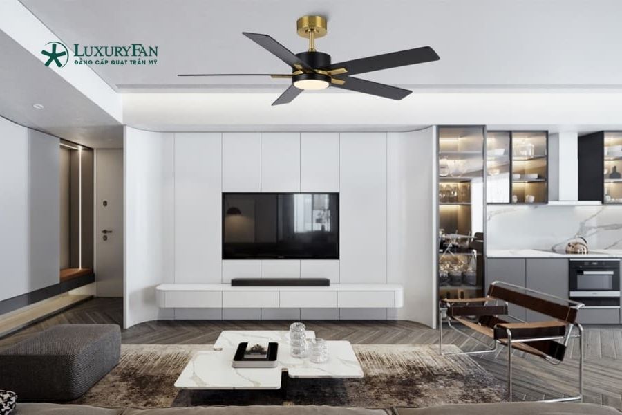 So với các loại quạt cây hay quạt treo tường, quạt trần 5 cánh có khả năng làm mát trên diện tích rộng hơn