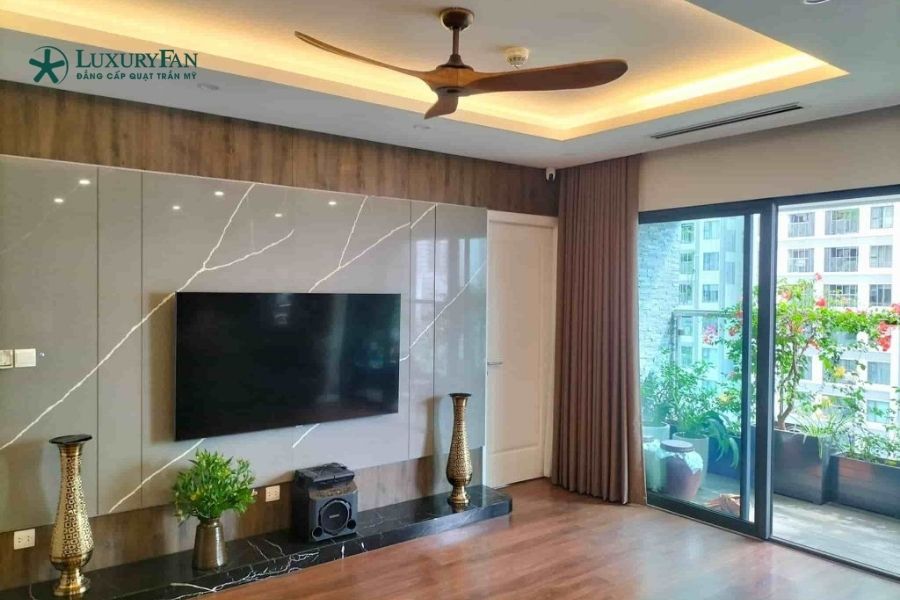 Đây được xem là kích thước quạt trần 3 cánh phổ biến và linh hoạt nhất, phù hợp cho phòng ngủ, phòng làm việc hoặc phòng khách nhỏ có diện tích từ 10 - 15m².