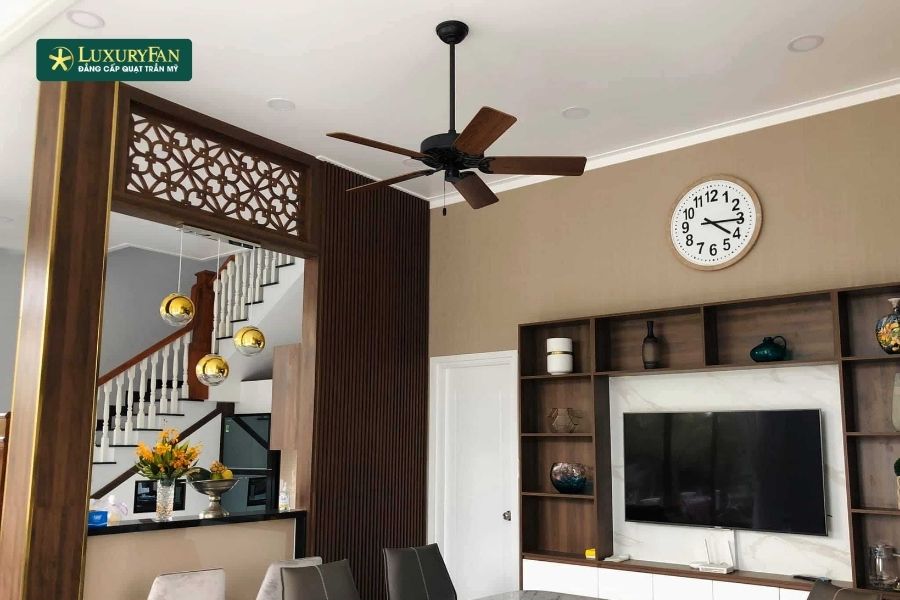 Để tránh gặp phải tình trạng móc treo quạt trần bị ngắn trong tương lai, bạn cần lưu ý một số điểm quan trọng khi lắp đặt quạt trần