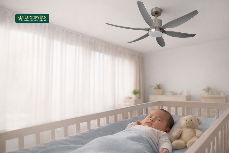 Một trong những ưu điểm lớn của quạt trần là tạo ra luồng gió gần giống với gió tự nhiên.
