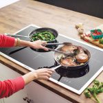 Làm mát nhà bếp khi nấu ăn vào mùa hè: Giải pháp đơn giản nhưng cực kỳ hiệu quả