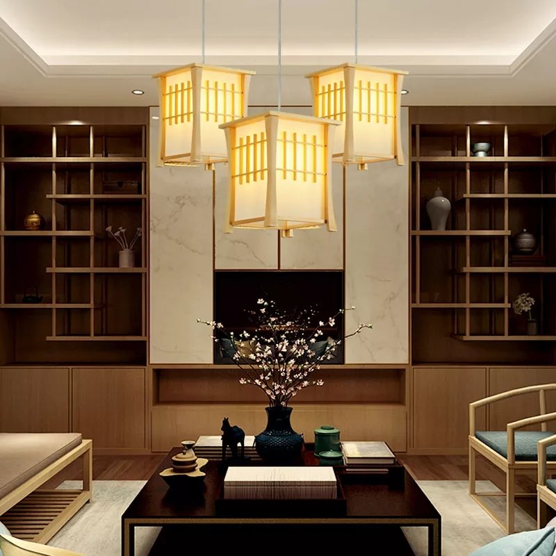 Đèn giấy là một chi tiết rất phù hợp với thẩm mỹ Nhật nhờ ánh sáng mềm và bề mặt nhẹ nhàng.